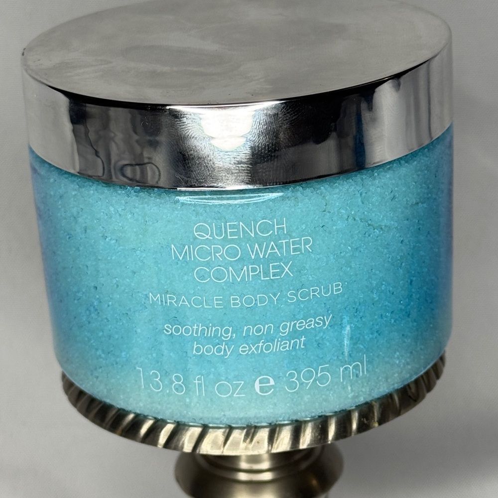 CLOSE OUT $ Quench Miracle Body Scrub sz 13.8 Fl Oz Micro Water‎ Complex